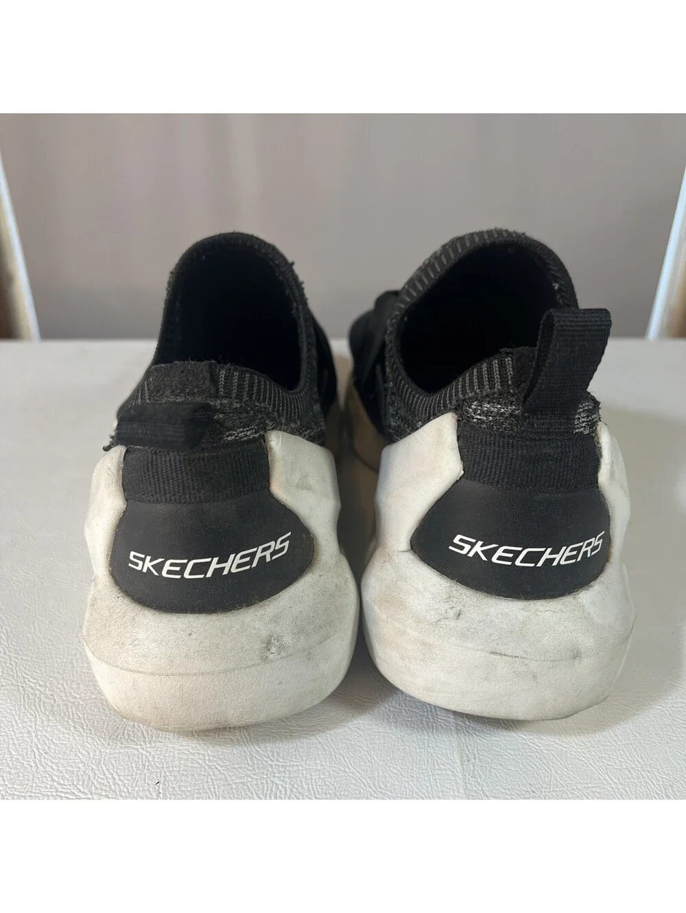 Skechers DLT-A Slip On Shoes Womens 7 Black Grey White Static Flare Sneakers